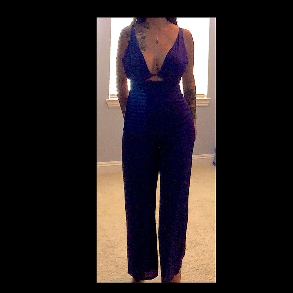 La mode royal blue romper/pantsuit . Sexy!